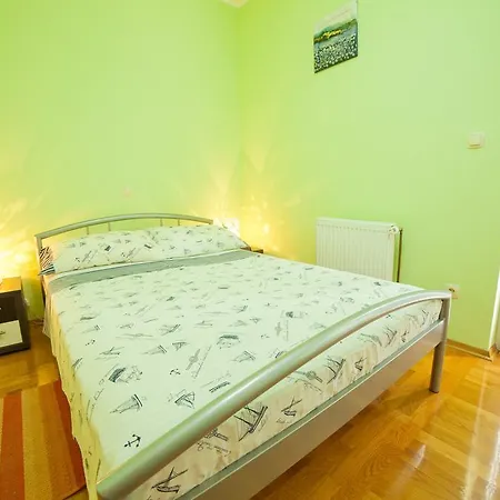Iris Apartament *